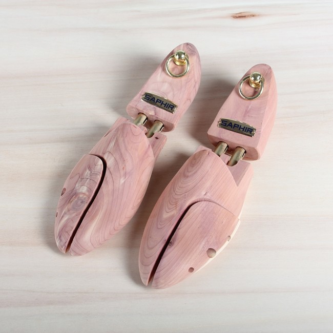 saphir cedar shoe trees